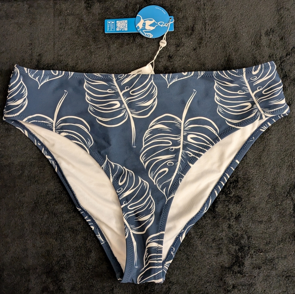 🆕 NWT Cupshe Navy Blue White Tropical Floral Swim Bottoms Large - Picture 3 of 11